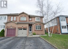 1100 Beechnut Rd in Oakville, ON - Building Photo