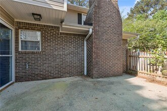 547 Picketts Bend Cir in Marietta, GA - Building Photo - Building Photo