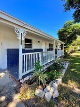 1455 NE Silver Maple Way in Jensen Beach, FL - Building Photo - Building Photo