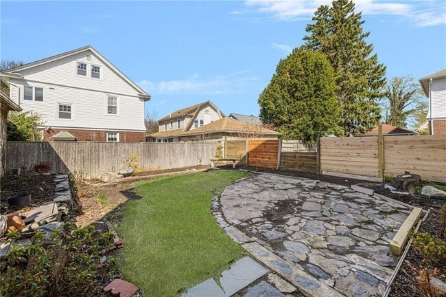 148 Evergreen St in Providence, RI - Building Photo - Building Photo