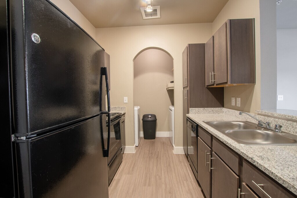 Lodge at Guadalupe Apartments LP New Braunfels, TX Apartments