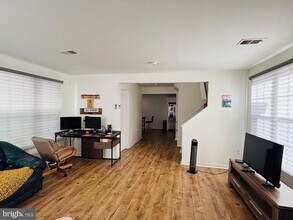 273 4th Ave in Quantico, VA - Building Photo - Building Photo