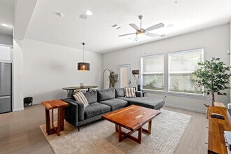 4615 Berkman Dr in Austin, TX - Building Photo - Building Photo