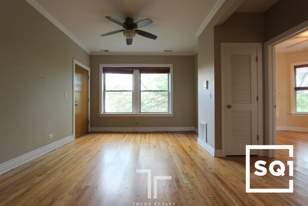 1214 W Waveland Ave in Chicago, IL - Building Photo