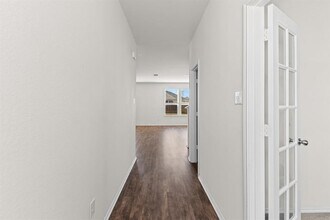 457 Bedford Falls Ln in Jarrell, TX - Building Photo - Building Photo