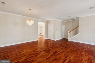 105 Captains Way in Philadelphia, PA - Building Photo - Building Photo