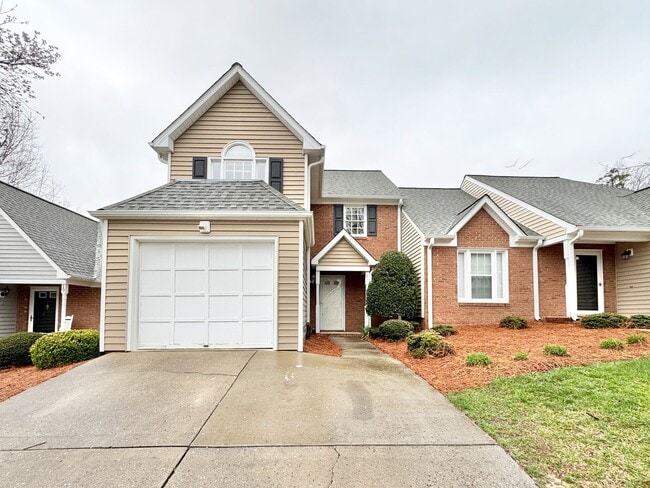 property at 21 Cedar Knoll Dr