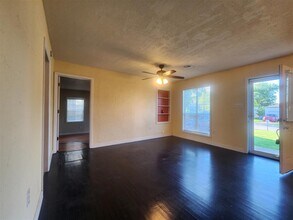 2506 SW Cornell Ave in Lawton, OK - Building Photo - Building Photo