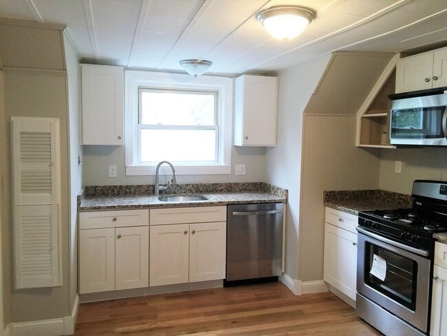 property at 30-32-32 Oakwood St