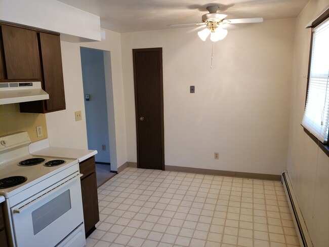 31 Sandy Ct, Unit 3 in New Middletown, OH - Building Photo - Building Photo