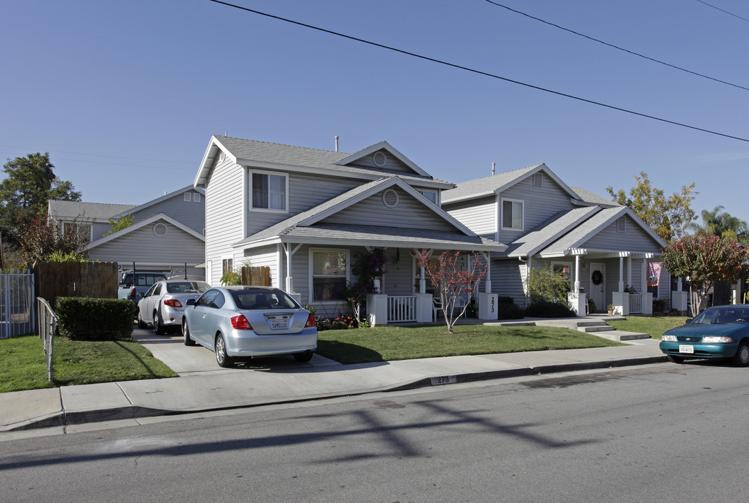 273 S Poplar Ave in Brea, CA - Building Photo