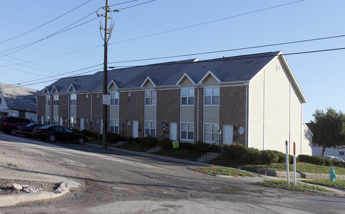 236 Wisconsin St in Indianapolis, IN - Foto de edificio