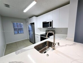 4160 NW 67th Terrace in Lauderhill, FL - Building Photo - Building Photo