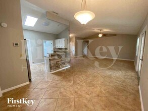 944 Devonshire Way in Lake Wales, FL - Building Photo - Building Photo