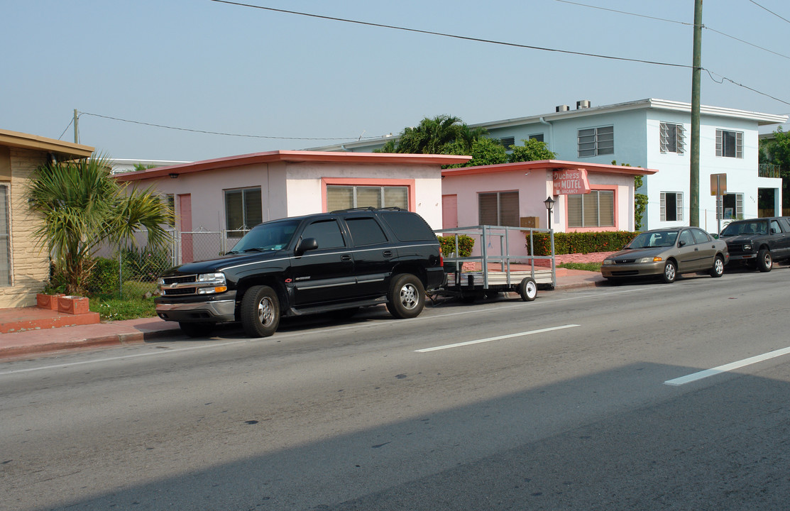 Duchess Motel in Miami Beach, FL - Building Photo