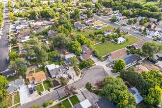 401 E Maxwell Ln, Unit B in South Salt Lake, UT - Foto de edificio - Building Photo