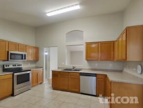 2601 S 79th Dr in Phoenix, AZ - Building Photo - Building Photo