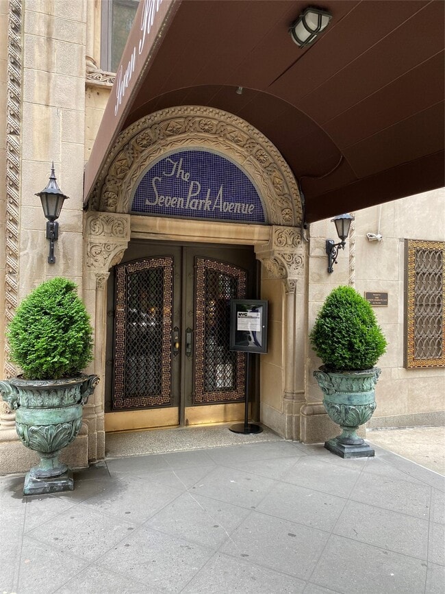 property at 7 Park Ave
