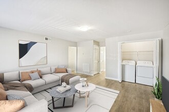 Amber Grove Apartments in Marietta, GA - Foto de edificio - Building Photo