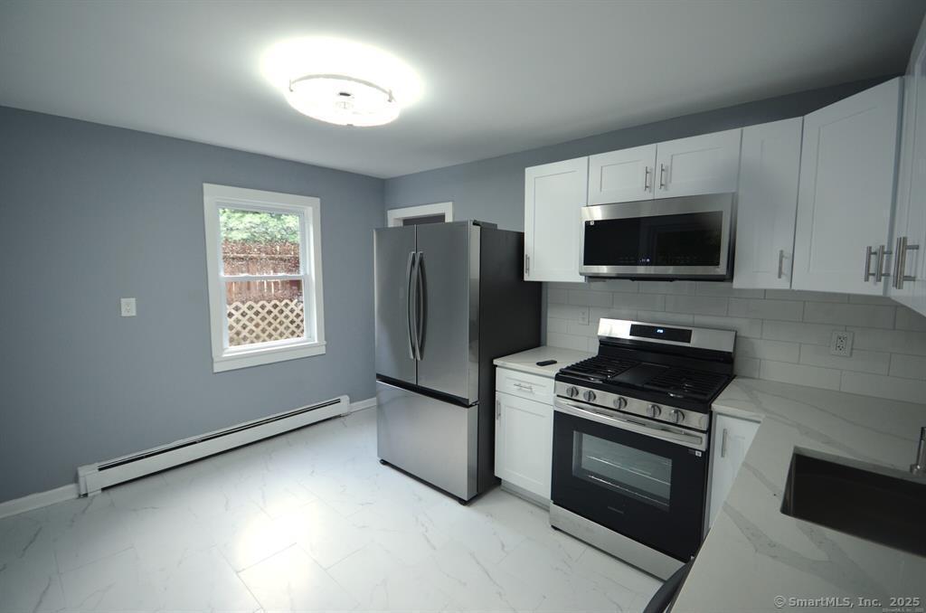 177 Wake St in Bridgeport, CT - Building Photo