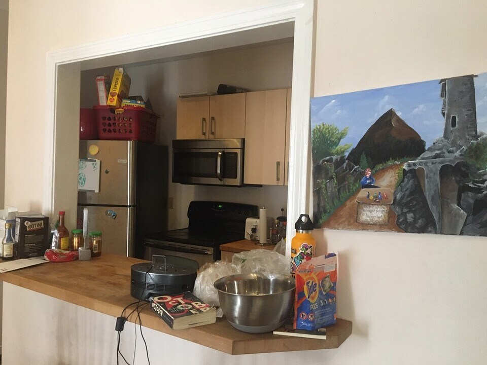 860 Huntington Ave, Unit 1 in Boston, MA - Building Photo