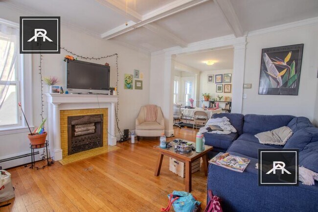 6 Boulevard Terrace in Brighton, MA - Building Photo - Building Photo