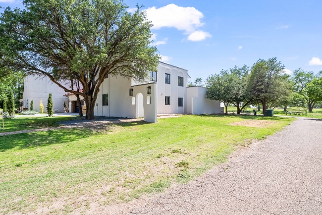 4337 N Boston Ave in Lubbock, TX - Building Photo - Building Photo