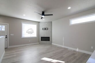 775 Rio Vis Lp in Richland, WA - Building Photo - Building Photo