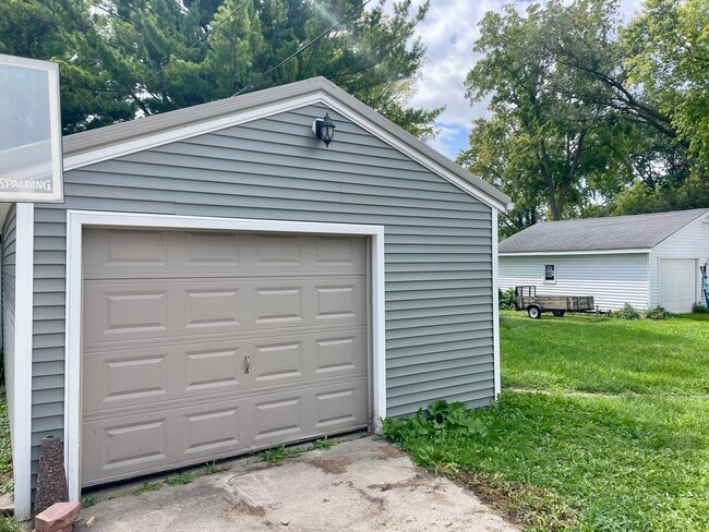 360 Grove St in Fond du Lac, WI - Building Photo - Building Photo