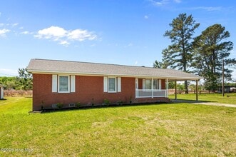 3335 Saw Mill Rd in Grifton, NC - Building Photo - Building Photo