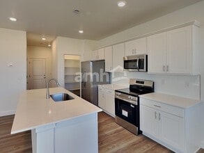 10072 Potomac St in Commerce City, CO - Building Photo - Building Photo