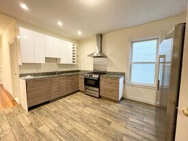 17 Sachem St, Unit 2 in Boston, MA - Building Photo