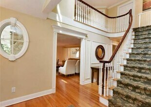 22 High Farms Rd in Glen Head, NY - Building Photo - Building Photo