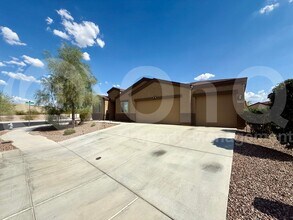 2736 Calle Palta in Tucson, AZ - Building Photo - Building Photo