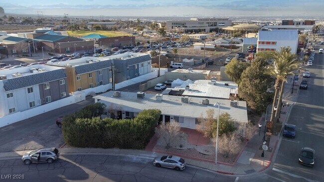 property at 342 S Water St