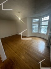 1677 Beacon St, Unit 5 in Brookline, MA - Building Photo - Building Photo