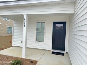 808 Sarah Rebecca Dr in Greenville, NC - Building Photo - Building Photo
