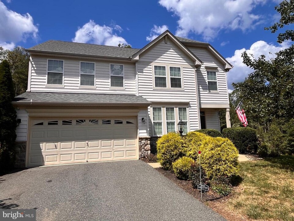 65 Wagoneers Ln in Stafford, VA - Building Photo