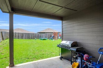 139 Alamo Way in Venus, TX - Building Photo - Building Photo