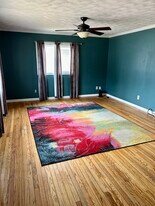 1609 Spruce Ct in Iowa City, IA - Building Photo