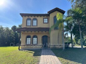 2005 Baylarian Blvd in Orlando, FL - Building Photo