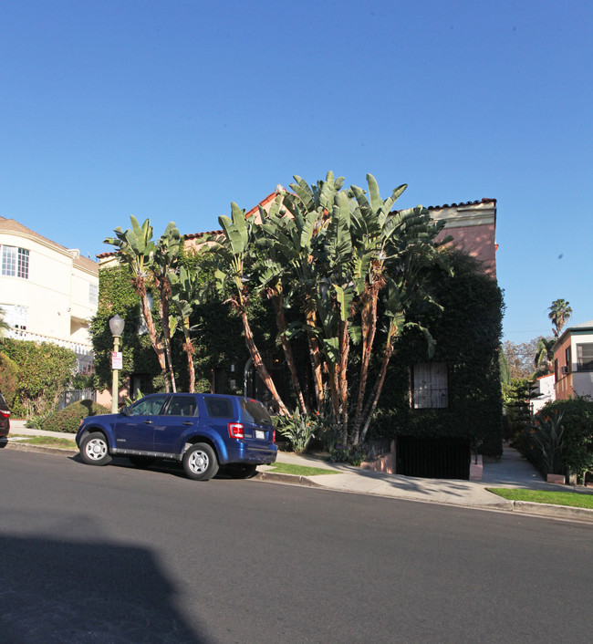 1926 N Kenmore Ave in Los Angeles, CA - Building Photo - Building Photo