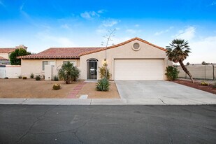 36698 Camino Del Mar in Cathedral City, CA - Building Photo