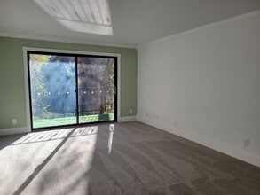 4575 W 80th Street Cir, Unit 217 in Minneapolis, MN - Building Photo - Building Photo