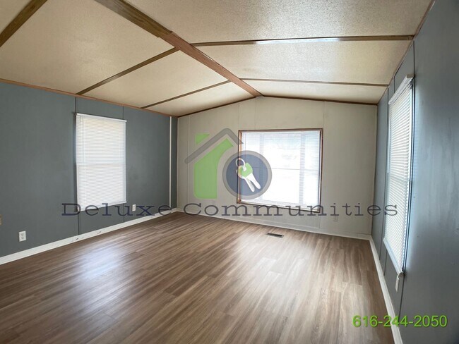 134 Wesler Dr in Gobles, MI - Building Photo - Building Photo