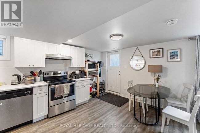property at 1621 Cherryhill Rd