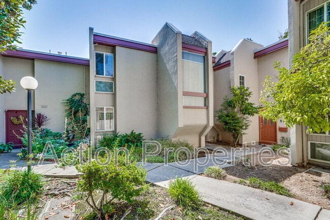 property at 829 Hooshang Ct