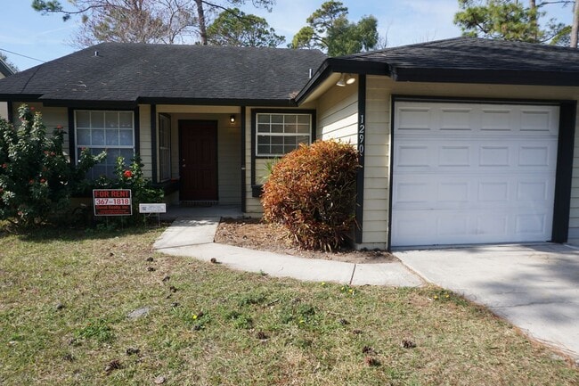 property at 1292 Rose St