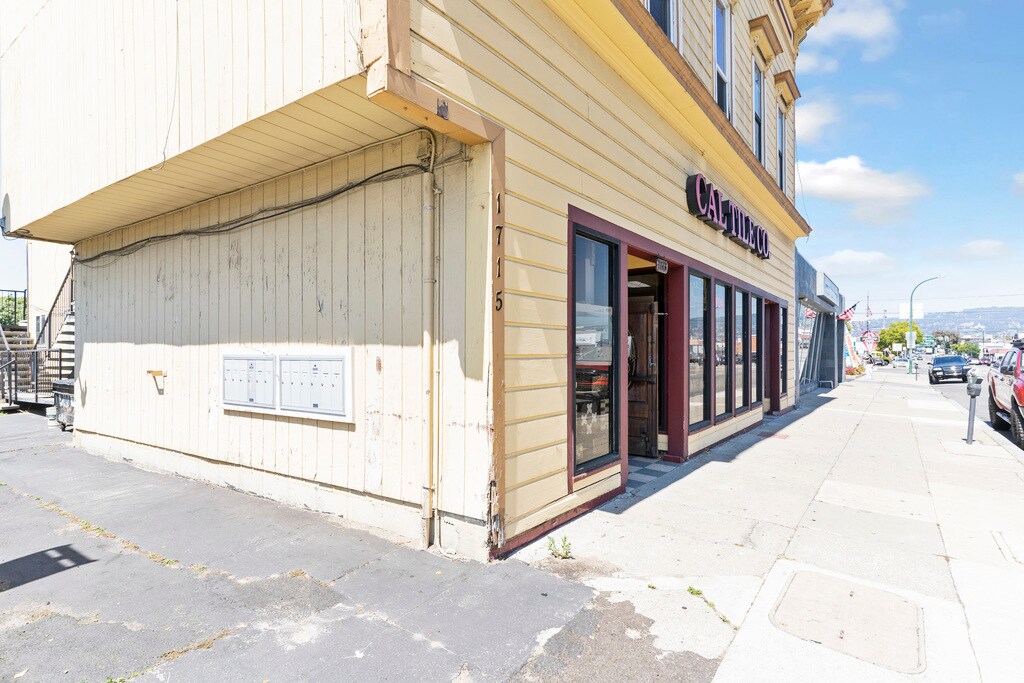 1715 Park St in Alameda, CA - Building Photo