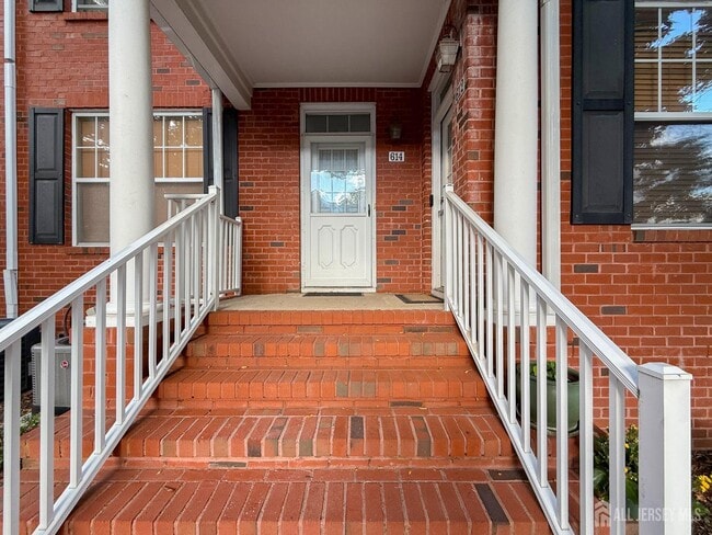 614 Middlesex Ave